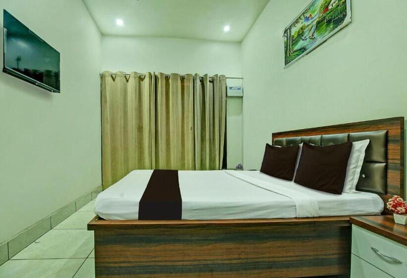 三人经典房间, Oyo Hotel Royal Galaxy