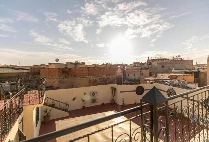 اتاق استاندارد سه نفره, Riad Bel Kaid Fes