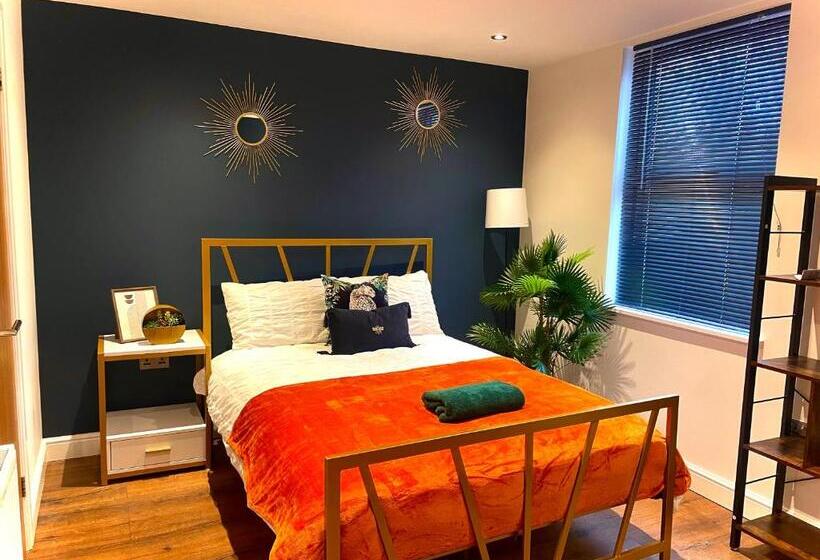 اتاق استاندارد, Room With Private Bathroom/tv