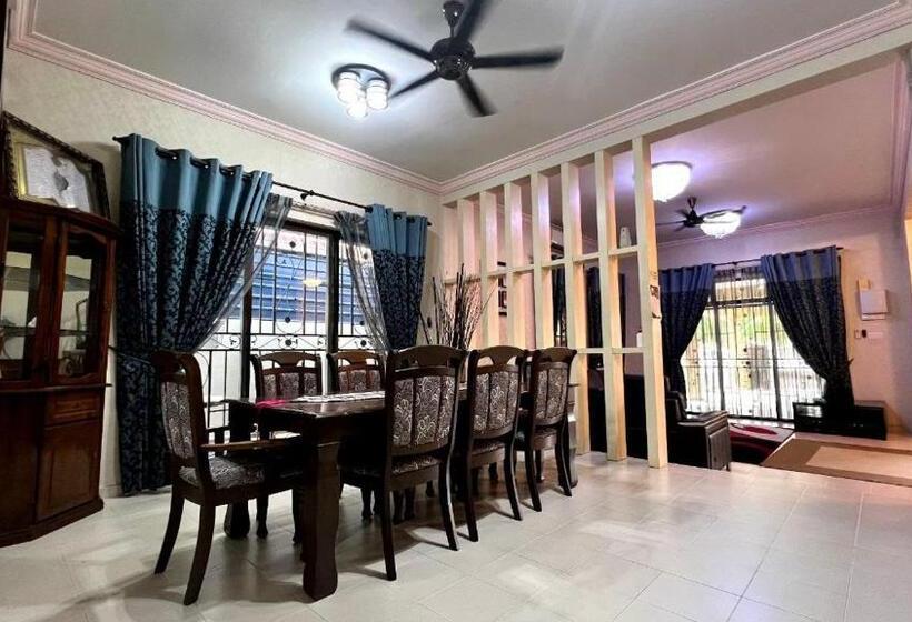 بنجلو عائلى, Yb Guest House 4 Bilik 5 Katil