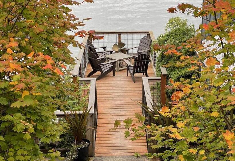 إستوديو ديلوكس, Boatyarrd Inn # 9