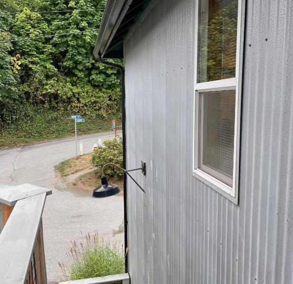 إستوديو ديلوكس, Boatyarrd Inn # 9