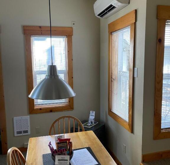 إستوديو ديلوكس, Boatyarrd Inn # 9