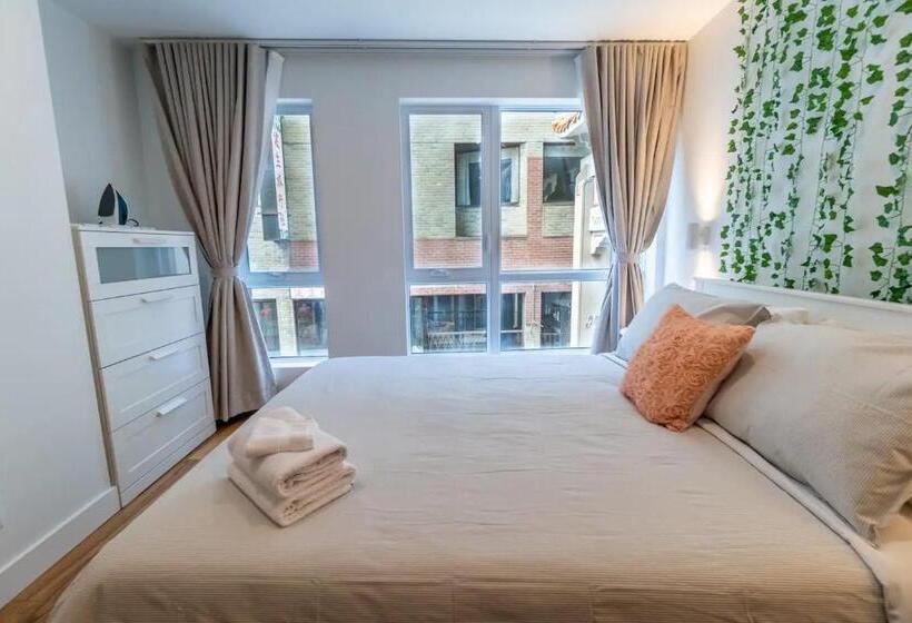 Suíte Júnior, Rozenhaus Montreal