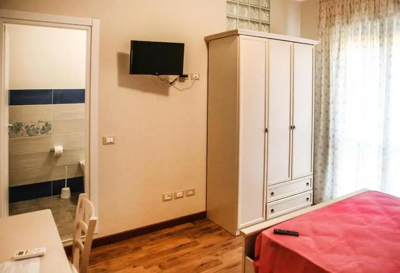 バルコニー付きスタンダードルーム, Aprile Bed And Breakfast