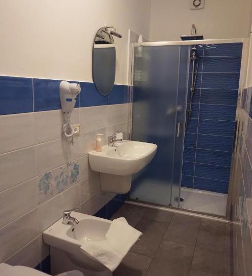 バルコニー付きスタンダードルーム, Aprile Bed And Breakfast