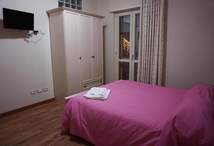 バルコニー付きスタンダードルーム, Aprile Bed And Breakfast