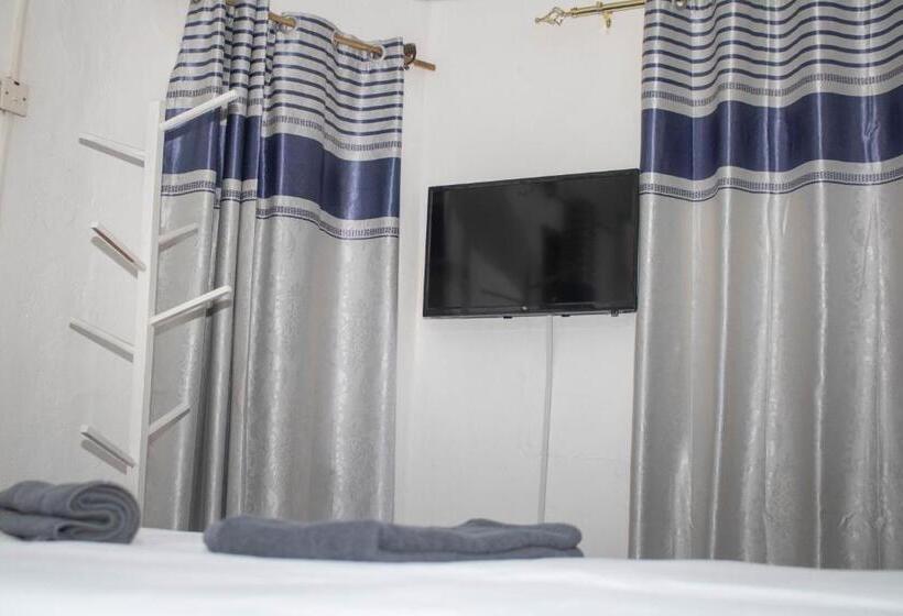 スタンダードルーム, Captains Villa   Where Lake Malawi And Shire River Meet, Historical Hotel At Waterfront Next To The