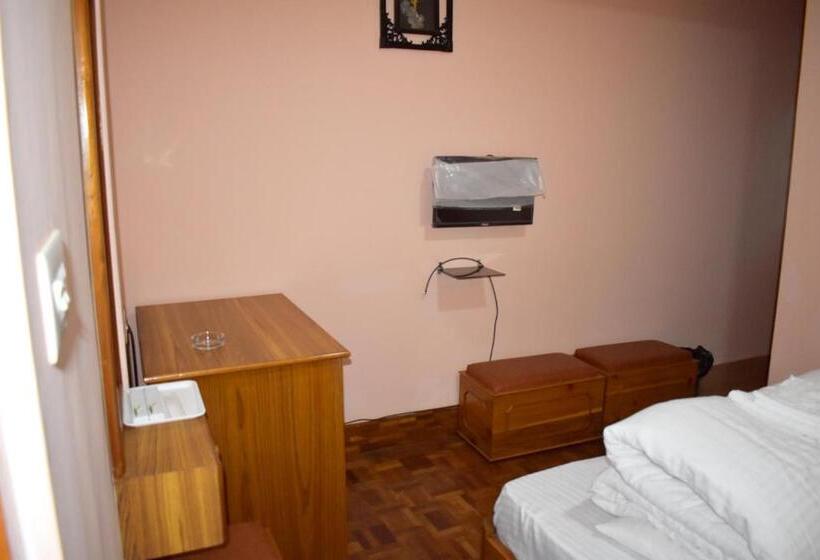 エコノミールーム, Alpine Guest House