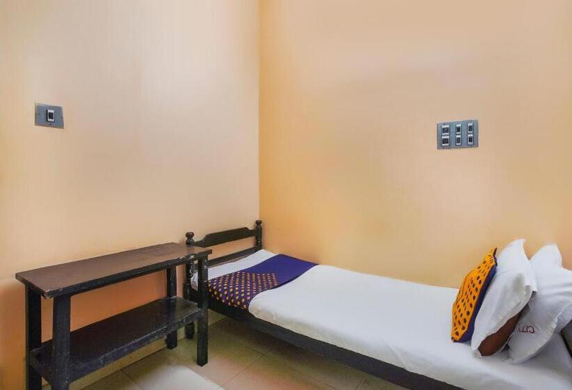 غرفة كلاسيكية ثلاثية, Spot On City Lodge