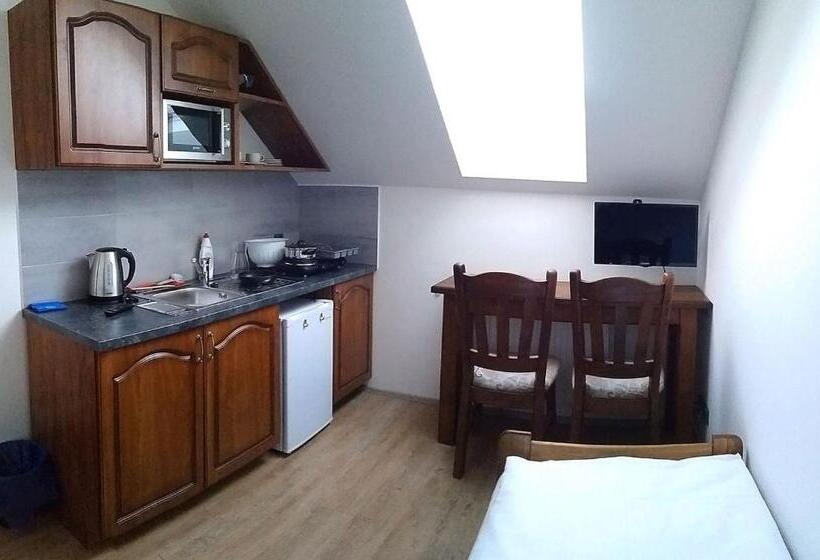 Люкс Повышенной Комфортности, Apartmány šachty