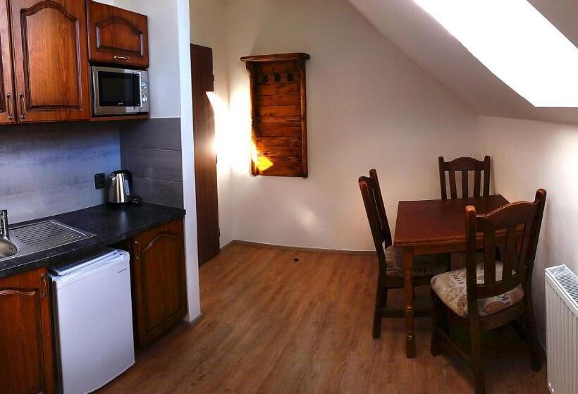 스위트, Apartmány šachty