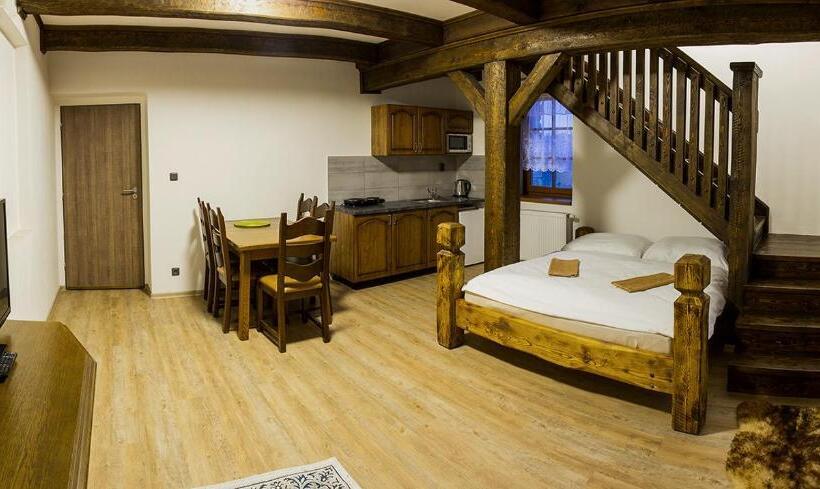 프레지덴셜 스위트, Apartmány šachty