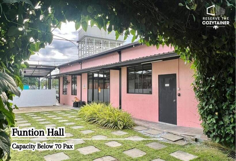 家庭间, Reserve The Cozytainer