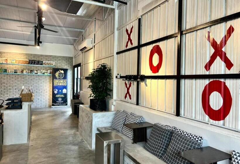 标准间带游泳池, Reserve The Cozytainer