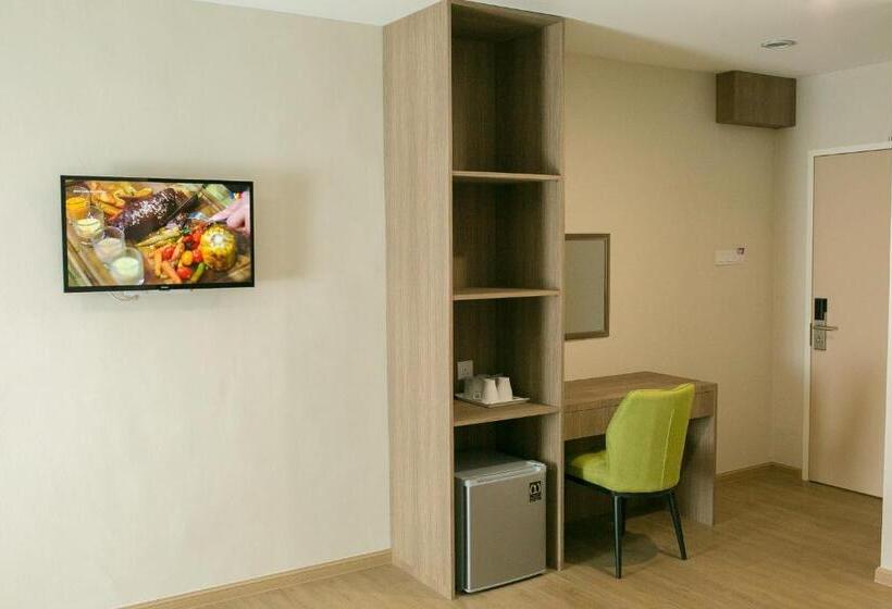 豪华三人间, Savana Hotel & Serviced Apartments