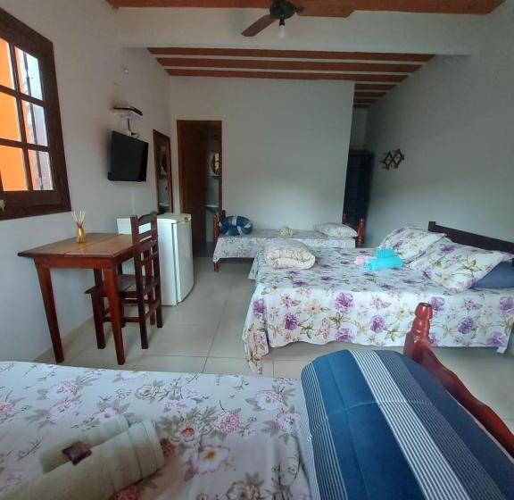 חדר קלאסי לארבעה, Pousada Flor Da Manhã