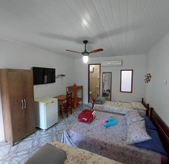 חדר קלאסי לארבעה, Pousada Flor Da Manhã