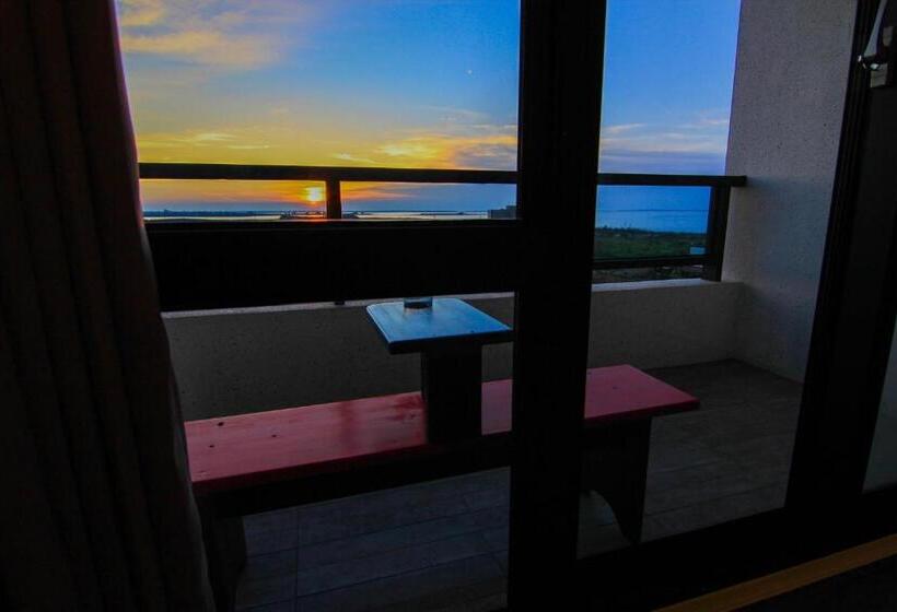 اتاق استاندارد با بالکن و چشم‌انداز دریا, Air Force