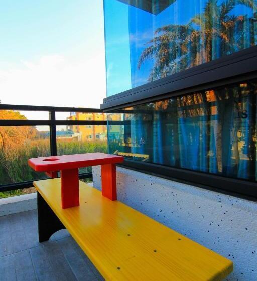 اتاق خانوادگی, Air Force