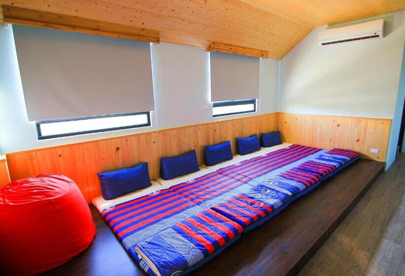 سوییت خانوادگی, Air Force