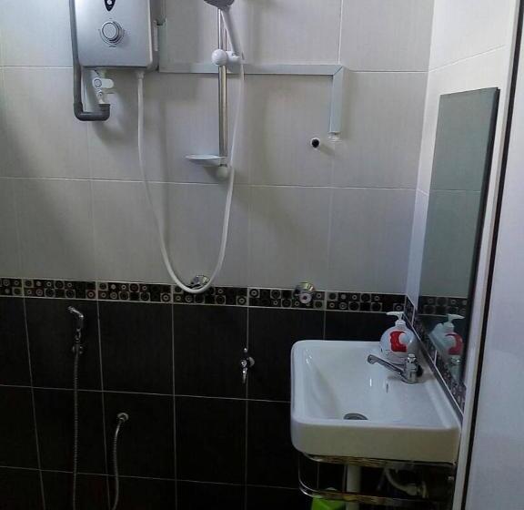 بنجلو قياسى 3 غرف نوم, Airport Kelantan Homestay & Transit