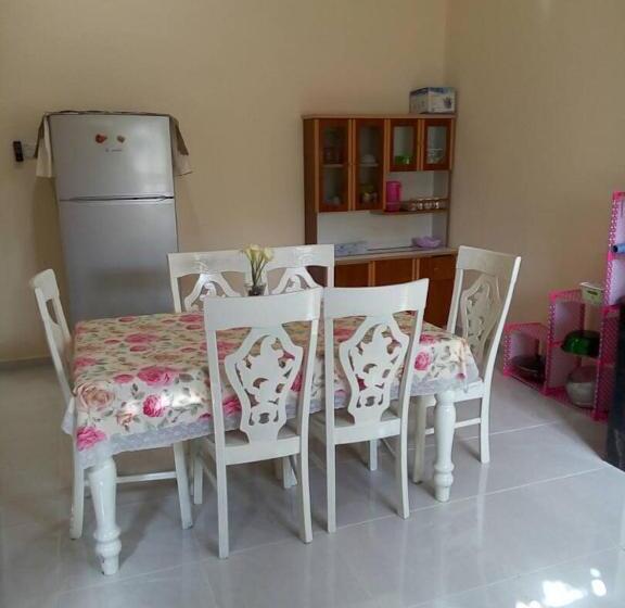 بنجلو قياسى 3 غرف نوم, Airport Kelantan Homestay & Transit