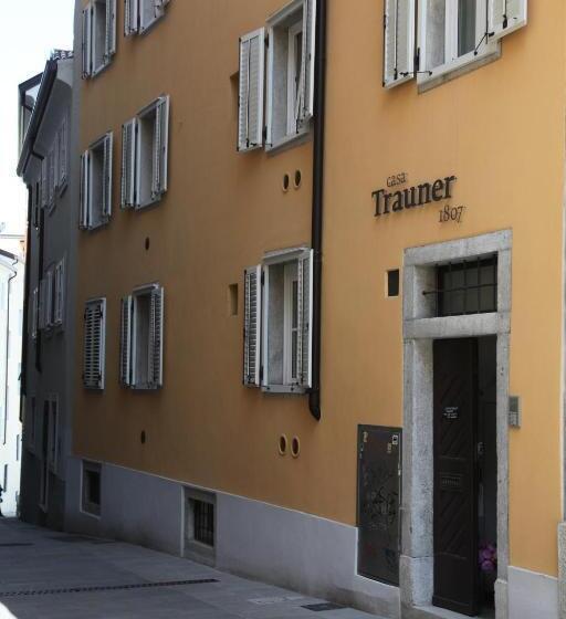 استودیوی استاندارد, Casa Trauner 1807