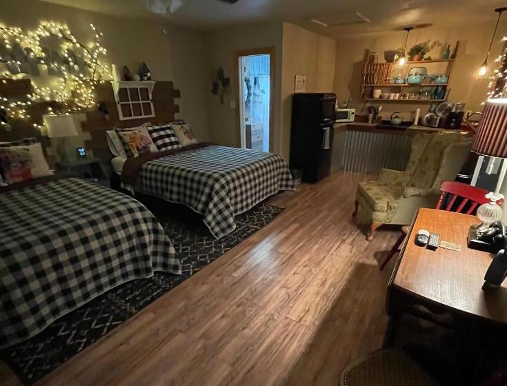 高级大房间, Dusty Boots Motel & Cafe