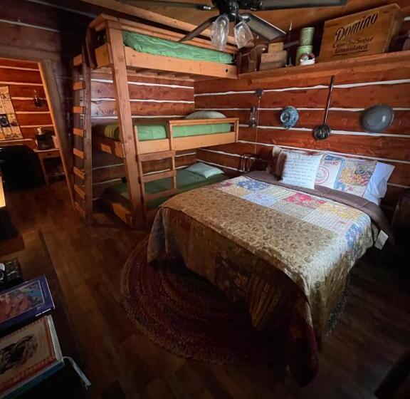 豪华房间, Dusty Boots Motel & Cafe