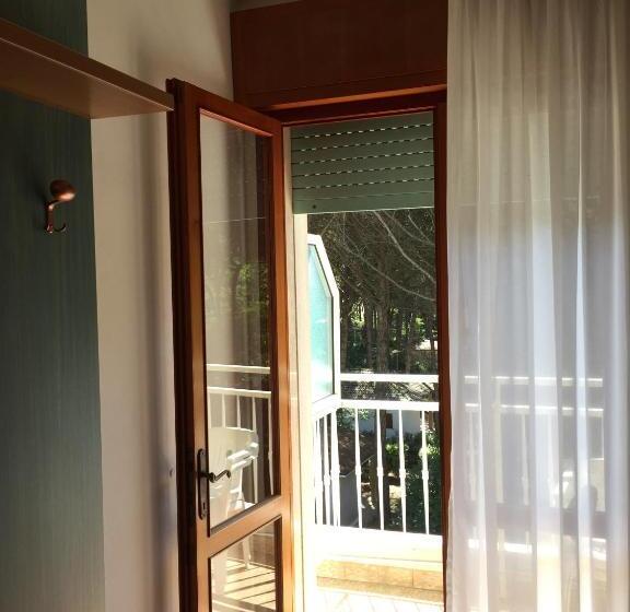 חדר סטנדרט עם מרפסת, Milano