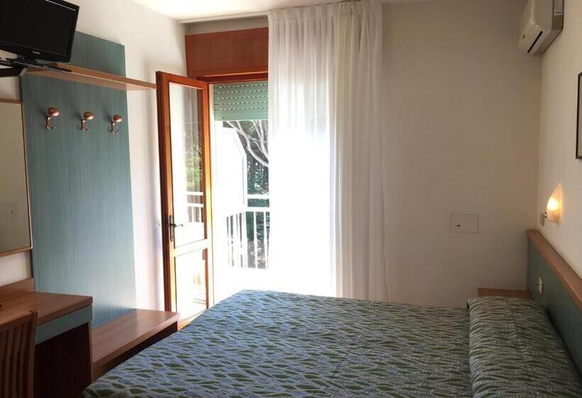 חדר סטנדרט עם מרפסת, Milano