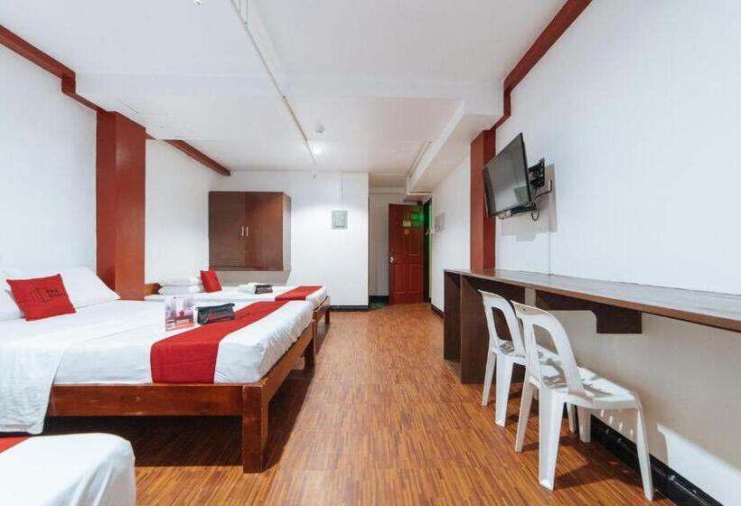 חדר משפחתי, Reddoorz At Nirvana Pension House