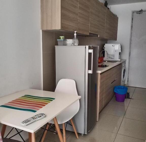 Апартаменты 1 Спальня Вид на Бассейн, Nat I City Smart House