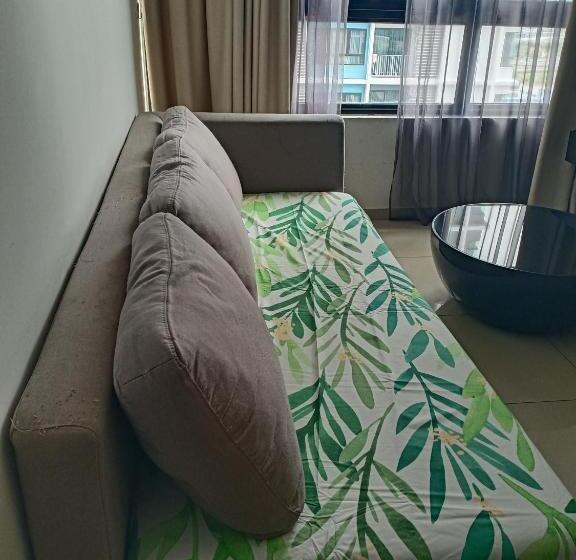 Апартаменты 1 Спальня Вид на Бассейн, Nat I City Smart House