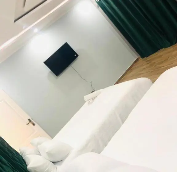 ファミリールーム, Airport Imperial Guest House