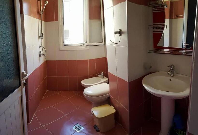 דירת חדר, Nuovo Sun Golem