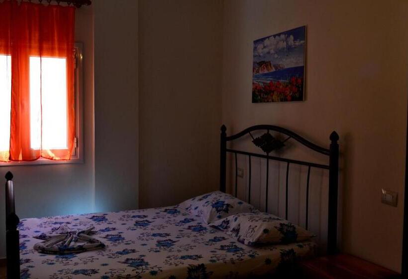 דירת חדר, Nuovo Sun Golem