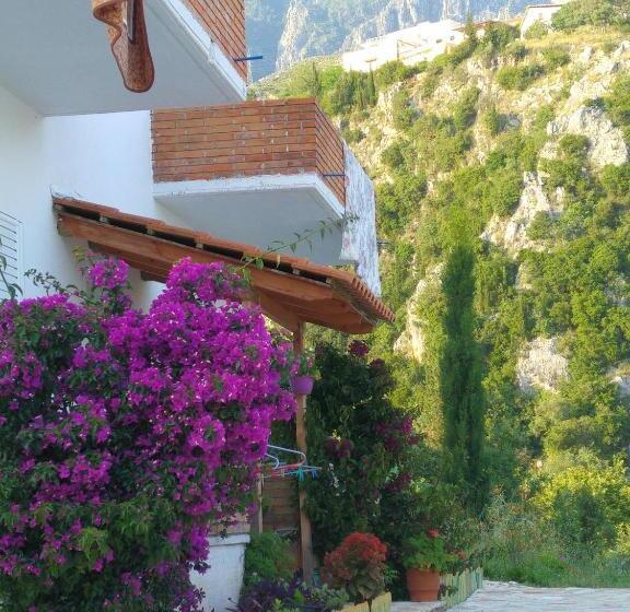 آپارتمان سوپریور 1 خوابه, Penelope S Rooms