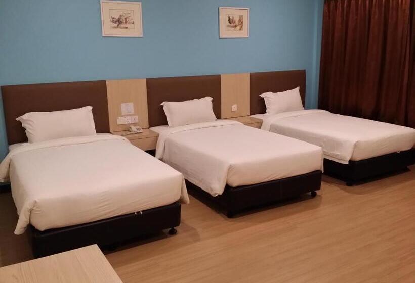 Quarto Triplo Deluxe, Mj