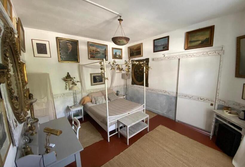 غرفة قياسية, Bedandbeige, La Belle Etape