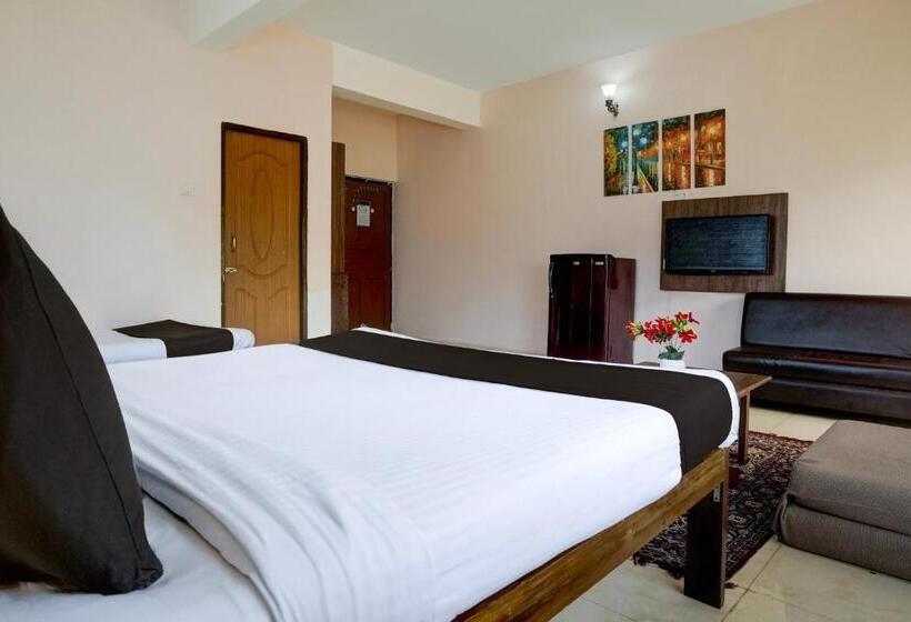 Cameră Triplă Deluxe, Super Townhouse Candolim