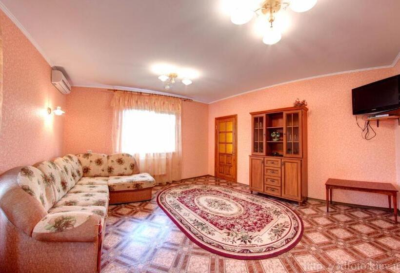 منزل غرفة نوم واحدة, Aviator