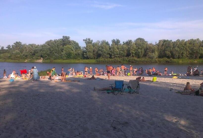 منزل غرفتين نوم, Aviator