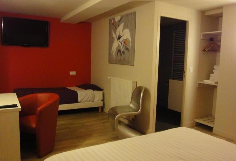 חדר סטנדרט לשלושה, Hôtel Carpe Diem