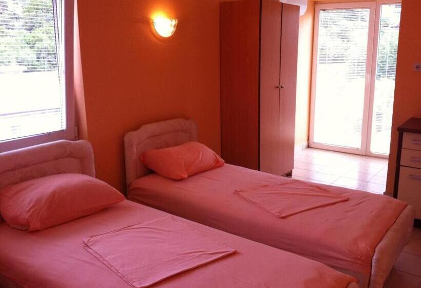 استودیوی استاندارد, Apartmans Hari