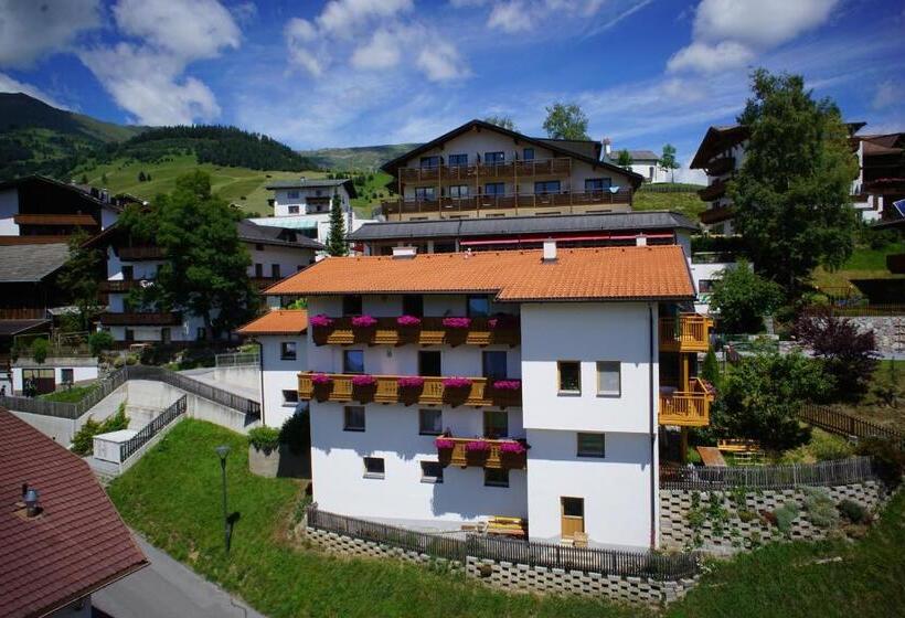 آپارتمان 2 خوابه با بالکن, Haus Notburga