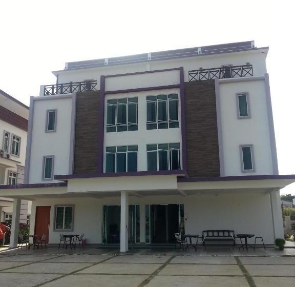 اتاق لوکس چهار تخته, Kompovilla