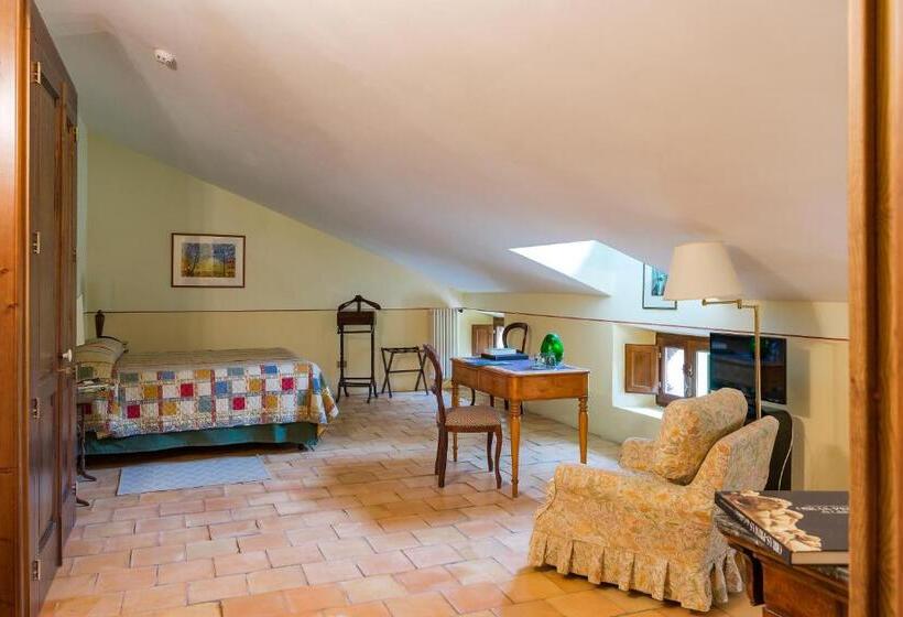 غرفة قياسية, Torre Camigliati Dimora Storica