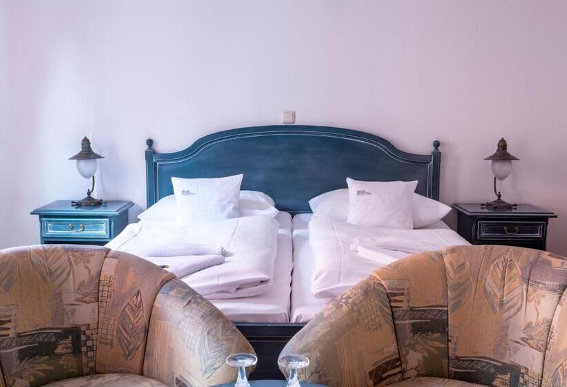 اتاق استاندارد, U Nautic Restaurant & Pension